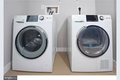 121 N 2nd Street #311, Philadelphia, PA 19106 - Photo 16