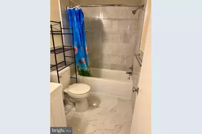 201 N 9th Street, Philadelphia, PA 19107 - Photo 10