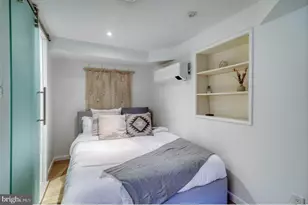 1026 Pine St, Philadelphia, PA 19107 - Photo 34