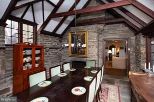 8401 St Martins Ln, Philadelphia, PA 19118 - Photo 18