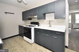 8035 Pine Rd, Philadelphia, PA 19111 - Photo 10