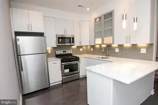 755 N Capitol St, Philadelphia, PA 19130 - Photo 14