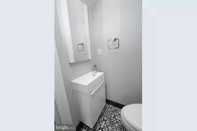 755 N Capitol Street, Philadelphia, PA 19130 - Photo 34