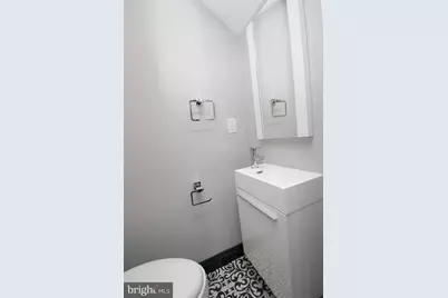 755 N Capitol Street, Philadelphia, PA 19130 - Photo 22