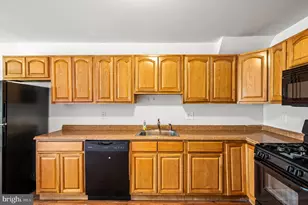 1256 S 45th St, Philadelphia, PA 19104 - Photo 4
