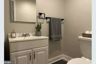 114 N 3rd Street #2, Philadelphia, PA 19106 - Photo 4