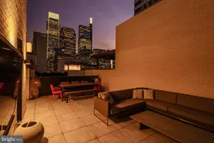 1646 Carlton St, Philadelphia, PA 19103 - Photo 46