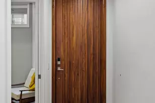 1646 Carlton St, Philadelphia, PA 19103 - Photo 2