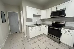 725 W Luzerne St, Philadelphia, PA 19140 - Photo 2