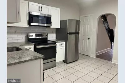 725 W Luzerne Street, Philadelphia, PA 19140 - Photo 1
