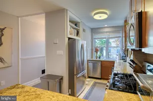 2216 Pemberton St, Philadelphia, PA 19146 - Photo 12