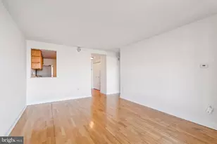 2001 Hamilton St, Philadelphia, PA 19130 - Photo 6