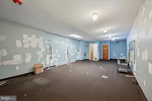 37 S 60th St, Philadelphia, PA 19139 - Photo 6