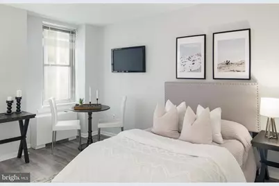 135 S 19th Street #913, Philadelphia, PA 19103 - Photo 2