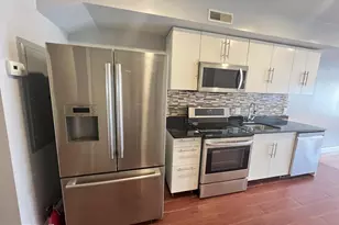 615 N 11th St, Philadelphia, PA 19123 - Photo 1