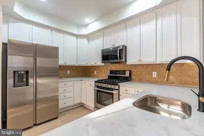 3217 Davinci Drive, Philadelphia, PA 19145 - Photo 14