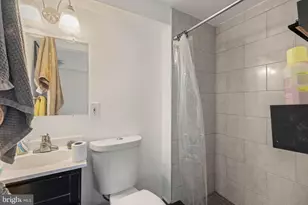 1037 Crease St, Philadelphia, PA 19125 - Photo 8