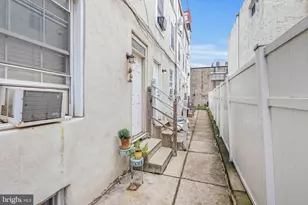 1037 Crease St, Philadelphia, PA 19125 - Photo 2