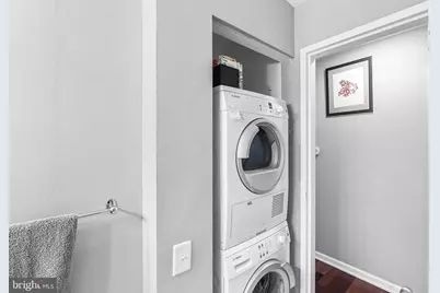 315 New Street #412, Philadelphia, PA 19106 - Photo 12