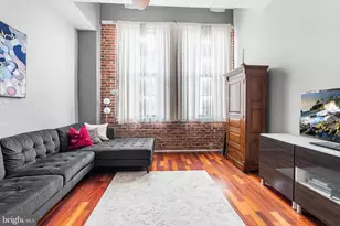 315 New St, Philadelphia, PA 19106 - Photo 2