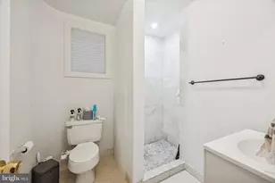 142 N 21st St, Philadelphia, PA 19103 - Photo 8