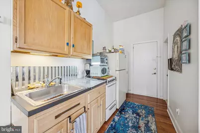 142 N 21st Street, Philadelphia, PA 19103 - Photo 12