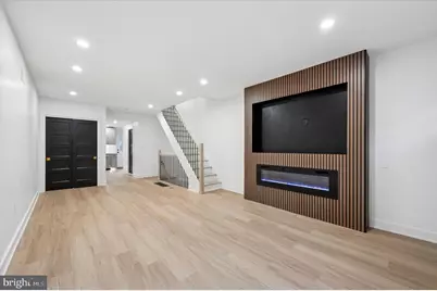 2334 S Warnock Street, Philadelphia, PA 19148 - Photo 2