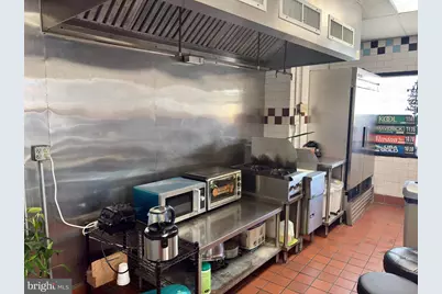 683 N 52nd Street, Philadelphia, PA 19131 - Photo 4