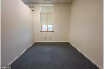 2708 Commerce Way #203, Philadelphia, PA 19154 - Photo 14