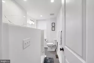 609 N 17th St, Philadelphia, PA 19130 - Photo 12