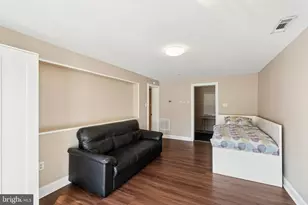 614 Wises Mill Rd, Philadelphia, PA 19128 - Photo 18