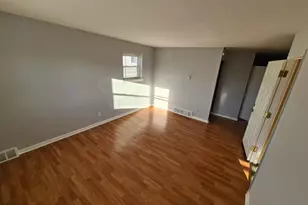 9411 Lansford St, Philadelphia, PA 19114 - Photo 4