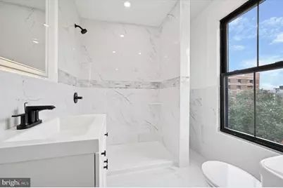 1637 W Girard Avenue #4, Philadelphia, PA 19130 - Photo 12