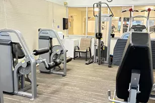 2401 Pennsylvania Ave, Philadelphia, PA 19130 - Photo 16