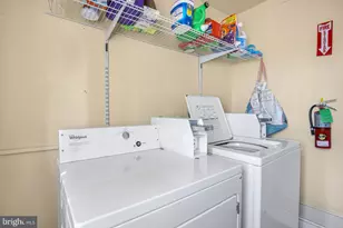 350 Green Ln, Philadelphia, PA 19128 - Photo 54