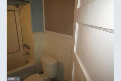 1827 W Rockland Street, Philadelphia, PA 19141 - Photo 16