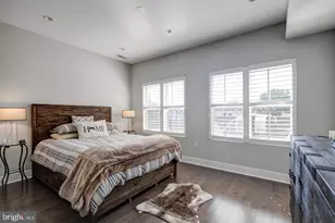 158 Kalos St, Philadelphia, PA 19128 - Photo 18