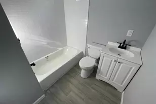 1530 S Lindenwood St, Philadelphia, PA 19143 - Photo 8