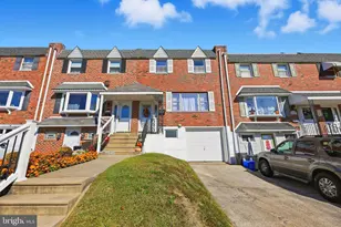 12754 Hollins Rd, Philadelphia, PA 19154 - Photo 2