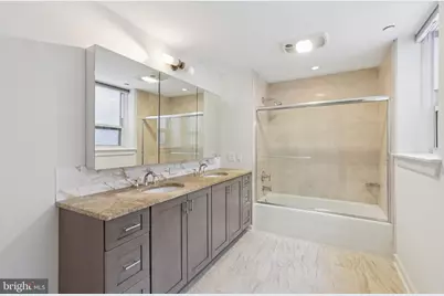 1425 Locust Street #3A, Philadelphia, PA 19102 - Photo 14