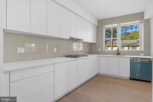 652 Fairmount Ave, Philadelphia, PA 19123 - Photo 6