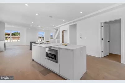 652 Fairmount Avenue, Philadelphia, PA 19123 - Photo 8