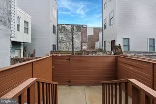 2213 Emerald St, Philadelphia, PA 19125 - Photo 16