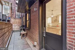 2221 Locust St, Philadelphia, PA 19103 - Photo 24