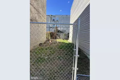 2010 N Darien Street, Philadelphia, PA 19122 - Photo 2