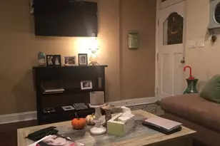 2418 S Bouvier St, Philadelphia, PA 19145 - Photo 4