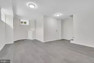 1300 E Sharpnack St, Philadelphia, PA 19150 - Photo 26