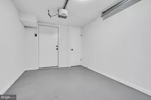 1300 E Sharpnack St, Philadelphia, PA 19150 - Photo 28