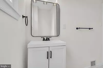 1300 E Sharpnack Street, Philadelphia, PA 19150 - Photo 16