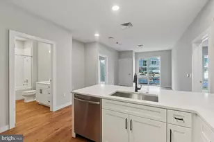 1225 Constitution Ave, Philadelphia, PA 19148 - Photo 2